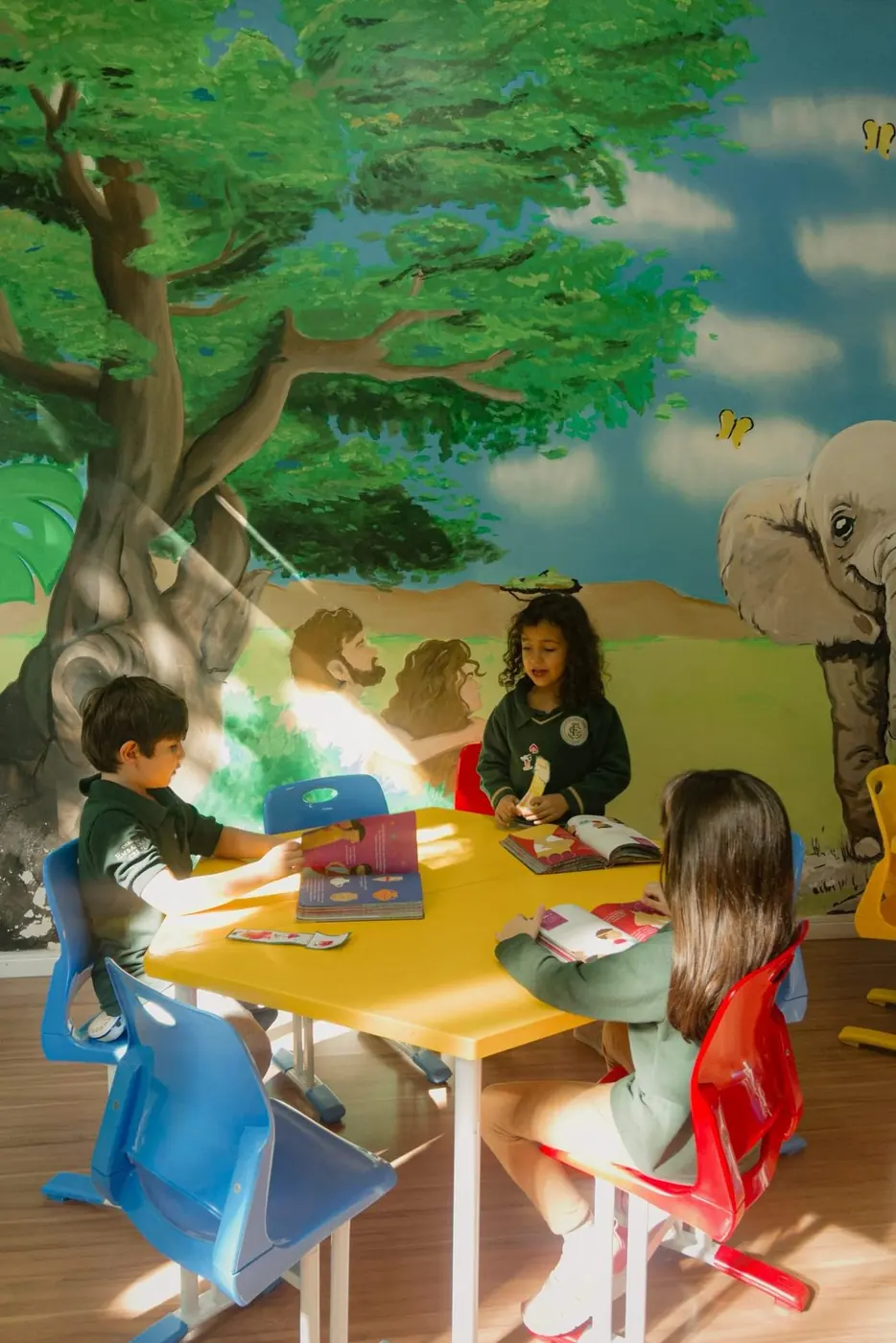 Crianças da Educação Infantil em atividade
